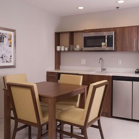 Home2 Suites By Hilton Atlanta Perimeter Center Дънууди Екстериор снимка