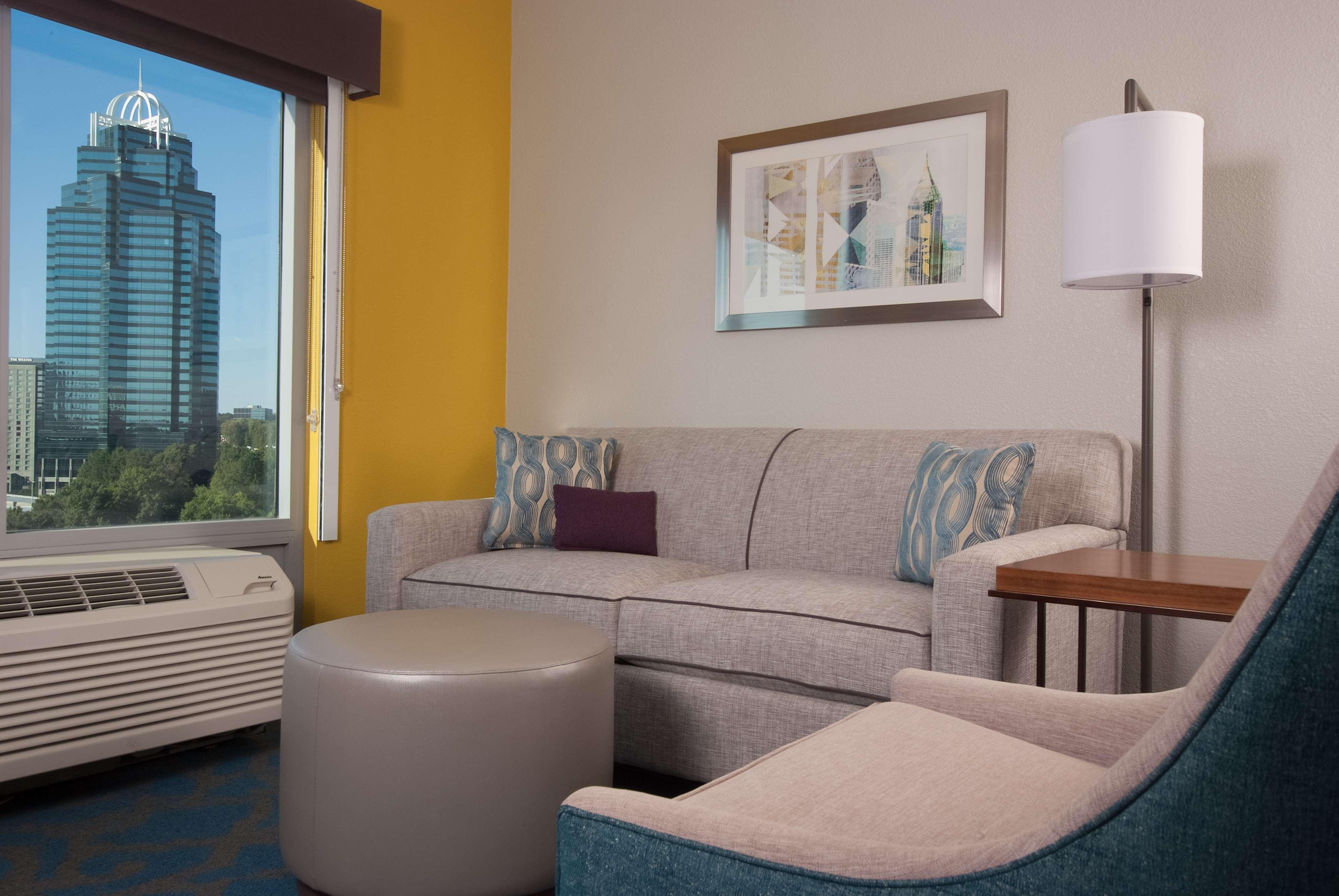 Home2 Suites By Hilton Atlanta Perimeter Center Дънууди Екстериор снимка
