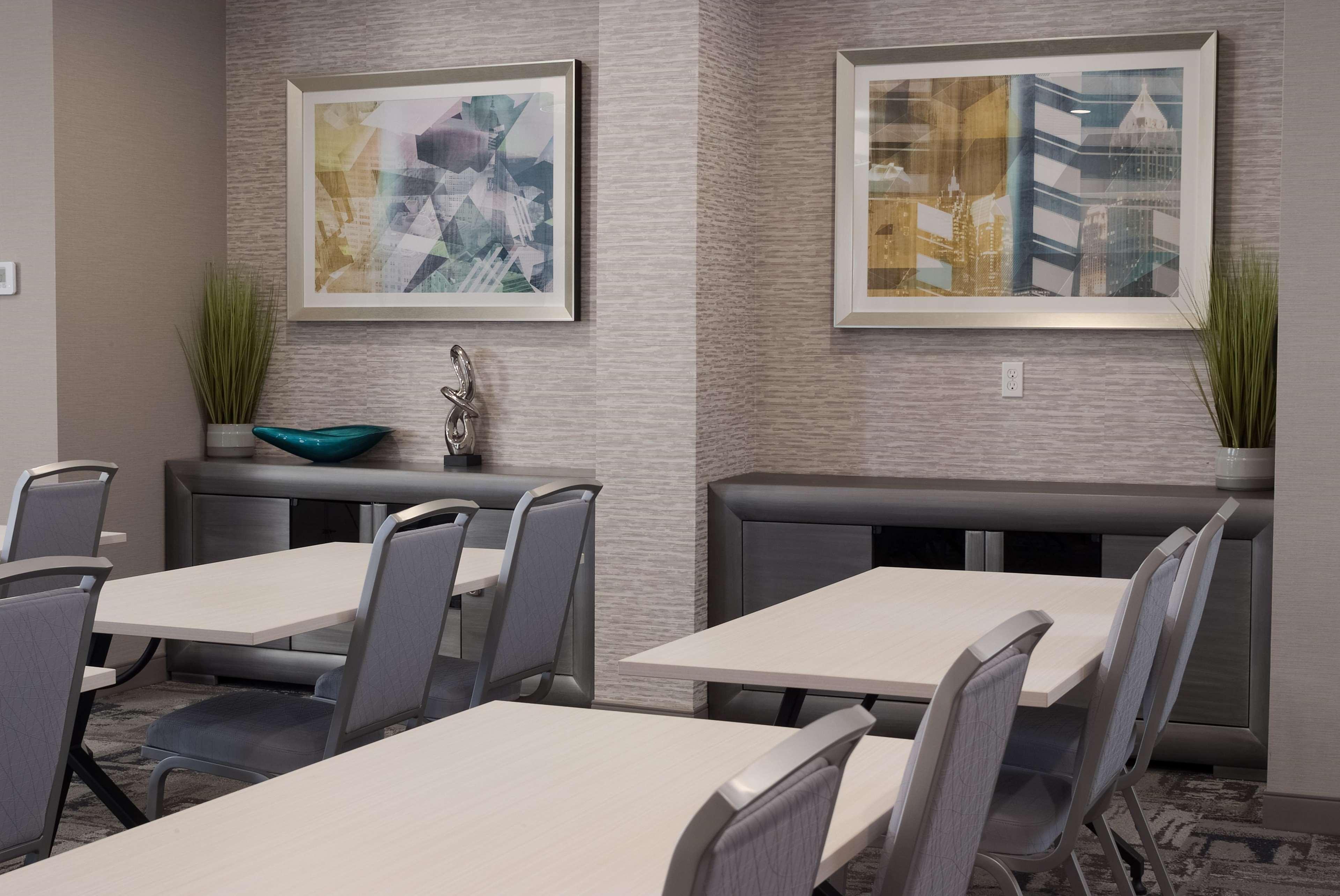 Home2 Suites By Hilton Atlanta Perimeter Center Дънууди Екстериор снимка