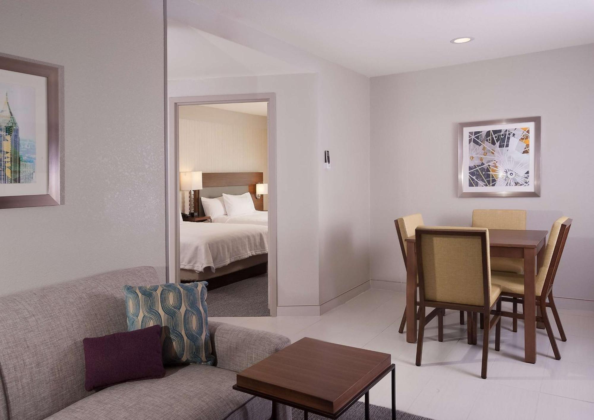 Home2 Suites By Hilton Atlanta Perimeter Center Дънууди Екстериор снимка