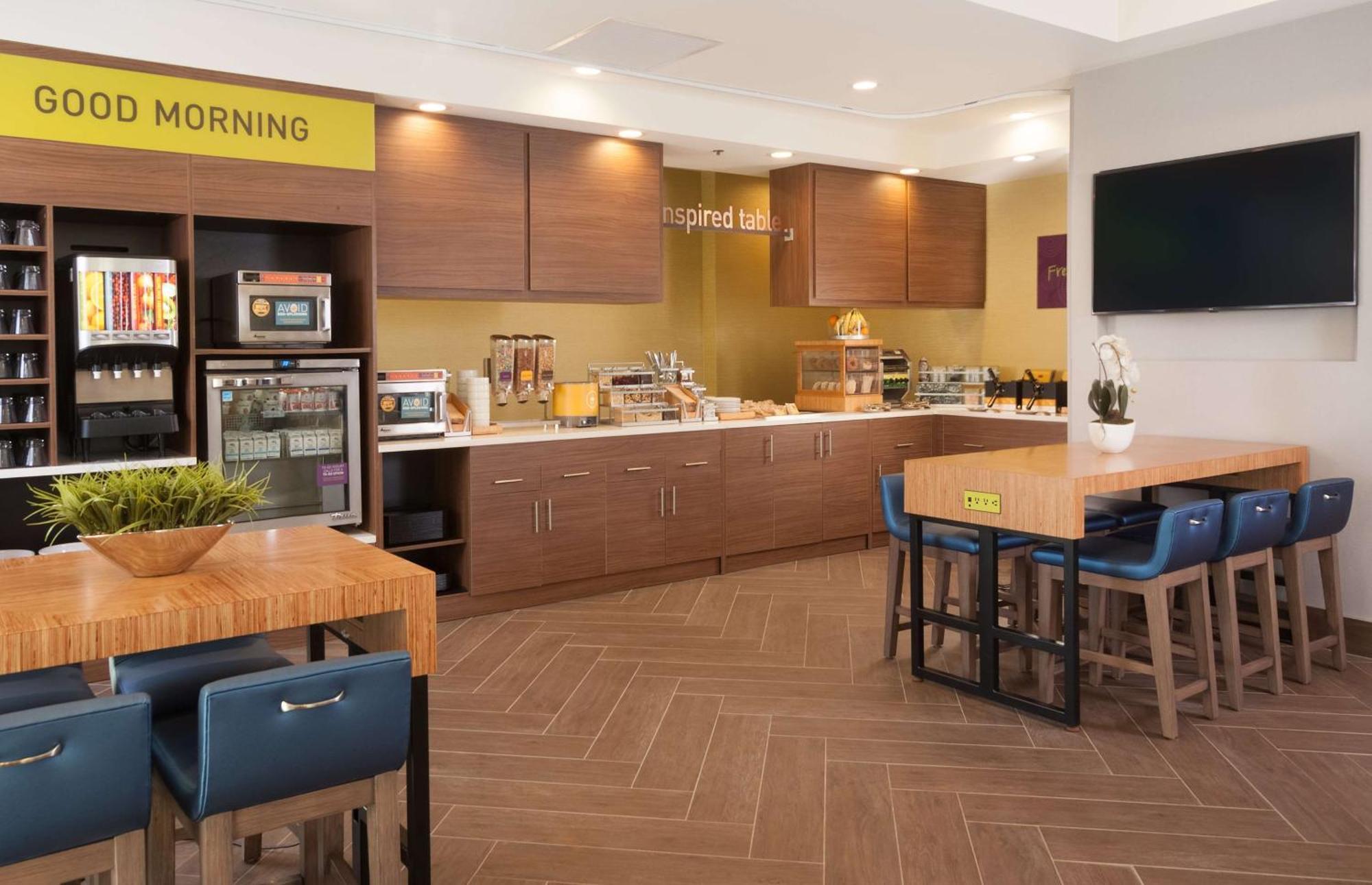 Home2 Suites By Hilton Atlanta Perimeter Center Дънууди Екстериор снимка