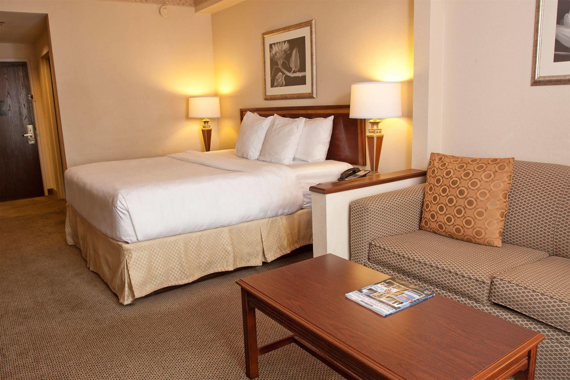 Home2 Suites By Hilton Atlanta Perimeter Center Дънууди Екстериор снимка